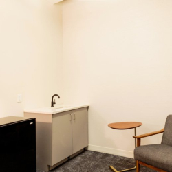 Exterior view of NYC 119 West 24th Street, 4th Floor