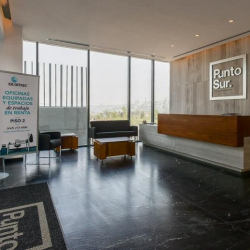 Prol. Bernardo Quintana Sur 302 Lt. 10 Fracc. Centro Sur, Col. Centro Sur executive offices