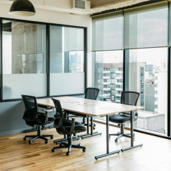 Varsovia, Varsovia 36 Col office suites