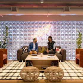 Office accomodation - Montreal. Click for details.