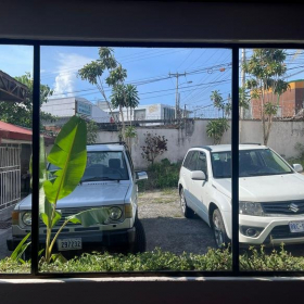 Offices at Avenida 6, Calle 21 y 25A, Barrio Gonzalez Lahman. Click for details.