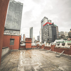 Executive office centre to let in New York City. Click for details.