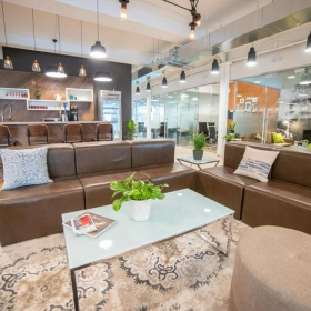 Office accomodation to let in Toronto. Click for details.