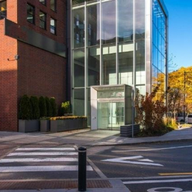 Executive office centre in Cambridge (Massachusetts). Click for details.