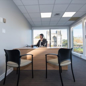 Office space - Victoria (British Columbia). Click for details.