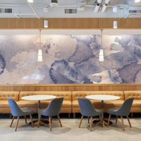 Serviced office - Beverly Hills (California). Click for details.
