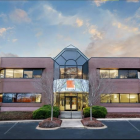 Office accomodations in central Brentwood (Tennessee). Click for details.
