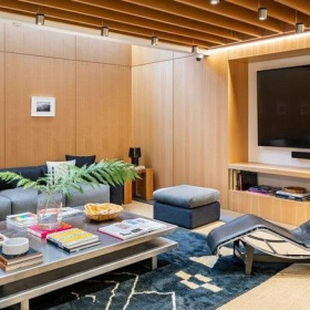 Interior of 525 Broadway. Click for details.