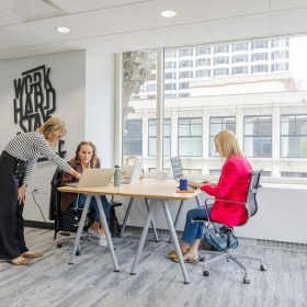 Executive offices to let in Chicago. Click for details.