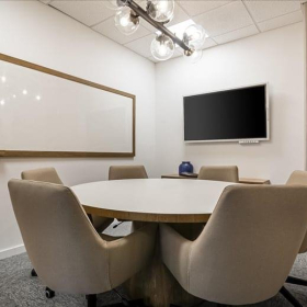 Office suite to let in Bogota. Click for details.