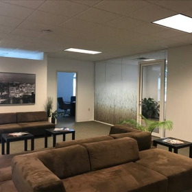 Serviced office to let in St Petersburg (Florida). Click for details.