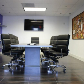 Hollywood (FL) executive office centre. Click for details.