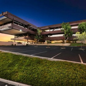 Office accomodations in central Solana Beach. Click for details.