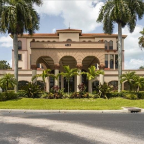 Naples (Florida) executive office. Click for details.