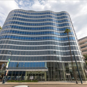 Serviced office - Beverly Hills (California). Click for details.