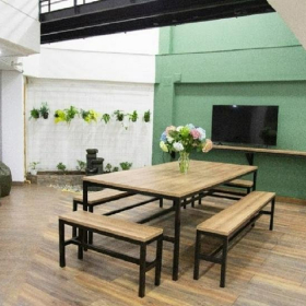 Interior of Edificio Entre Calles, Calle 34B, No.65 D 02, Conquistadores. Click for details.