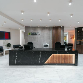 Modern reception area with a black marble desk at Torre Chapultepec, 15, Avenida Chapultepec Sur.. Click for details.