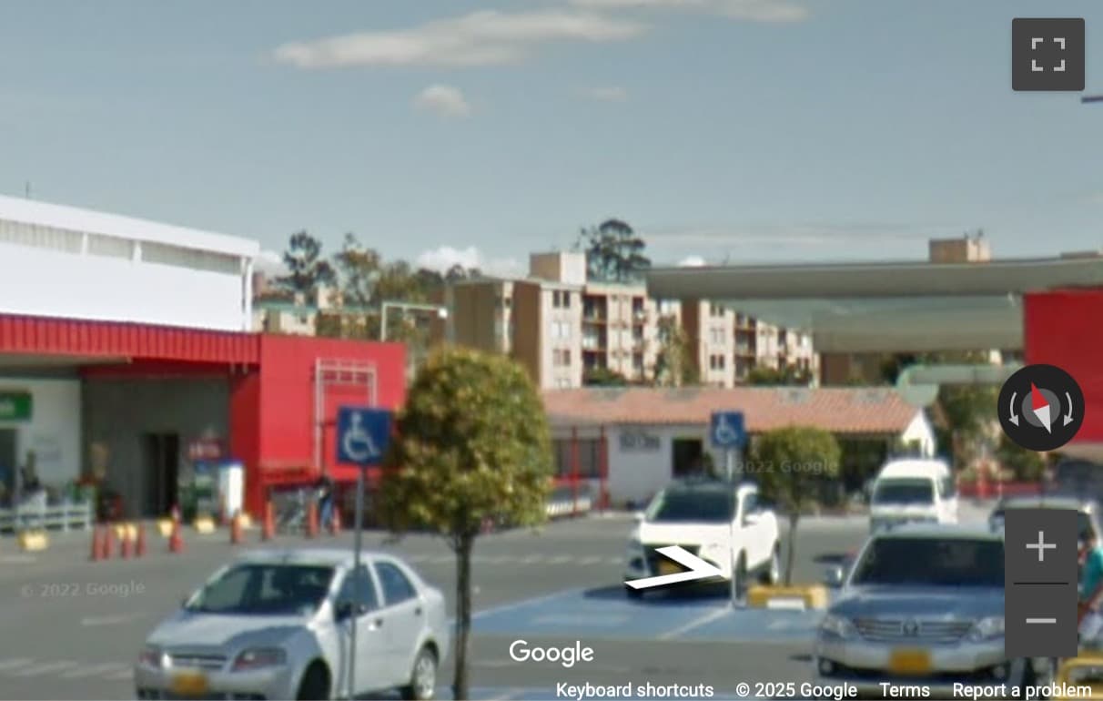 Street View image of Calle 81 B Con Av. Boyacátorre Fura, Bogota