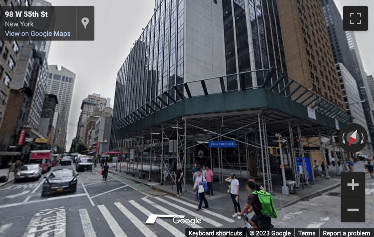 Street View image of 1350 Avenue of the Americas, New York, New York State, USA