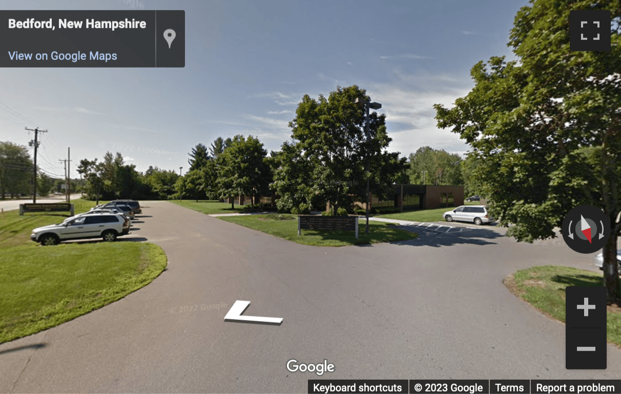 Street View image of 264 South River Road, Bedford, New Hampshire, USA