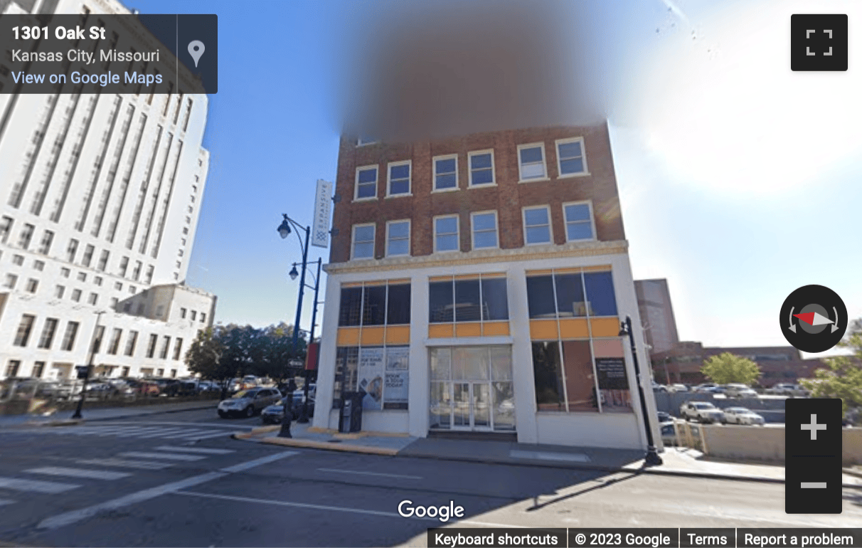 Street View image of 1301 Oak Street, Kansas City (MO), Missouri