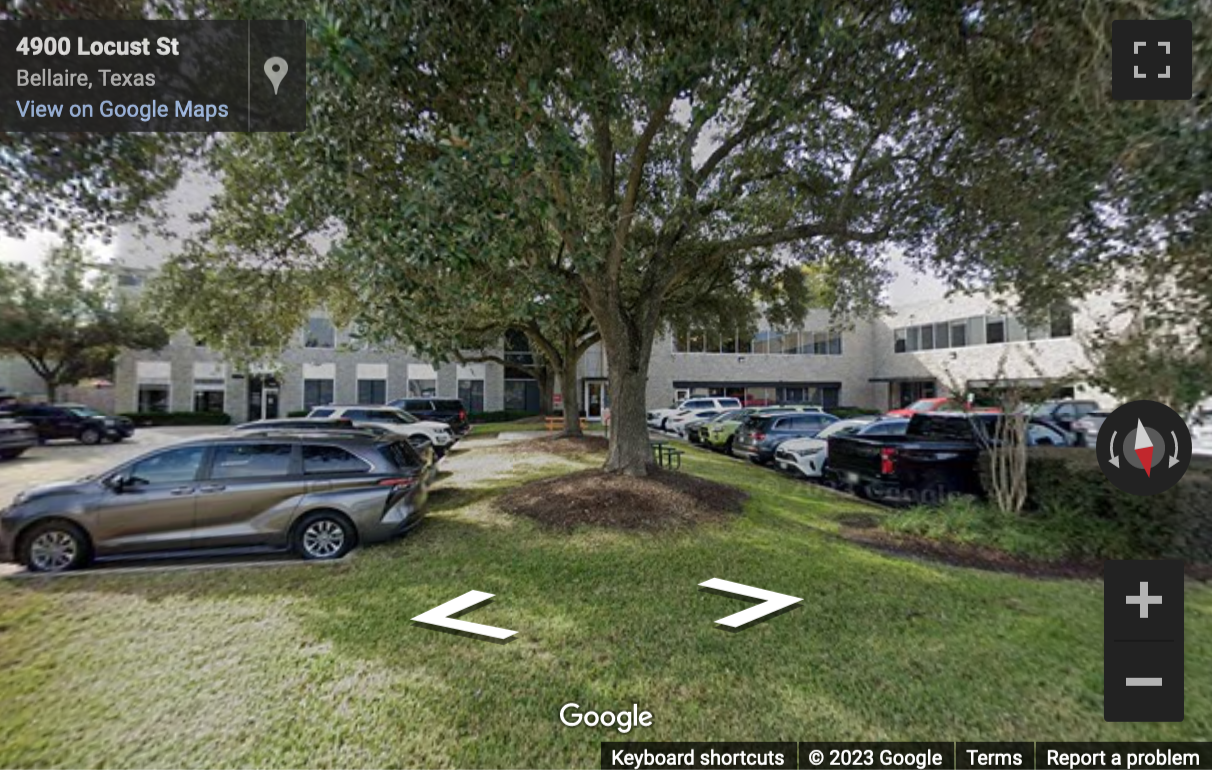 Street View image of 4909 Bissonnet St, Houston, Texas