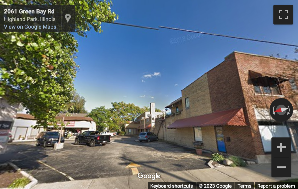 Street View image of 2057 Green Bay Road, Highland Park