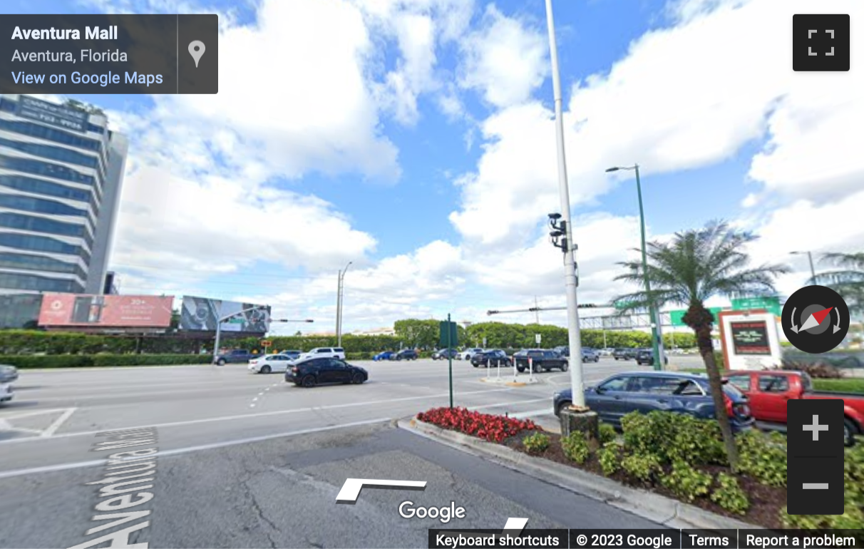 Street View image of 19505 Biscayne Boulevard, Aventura, Florida