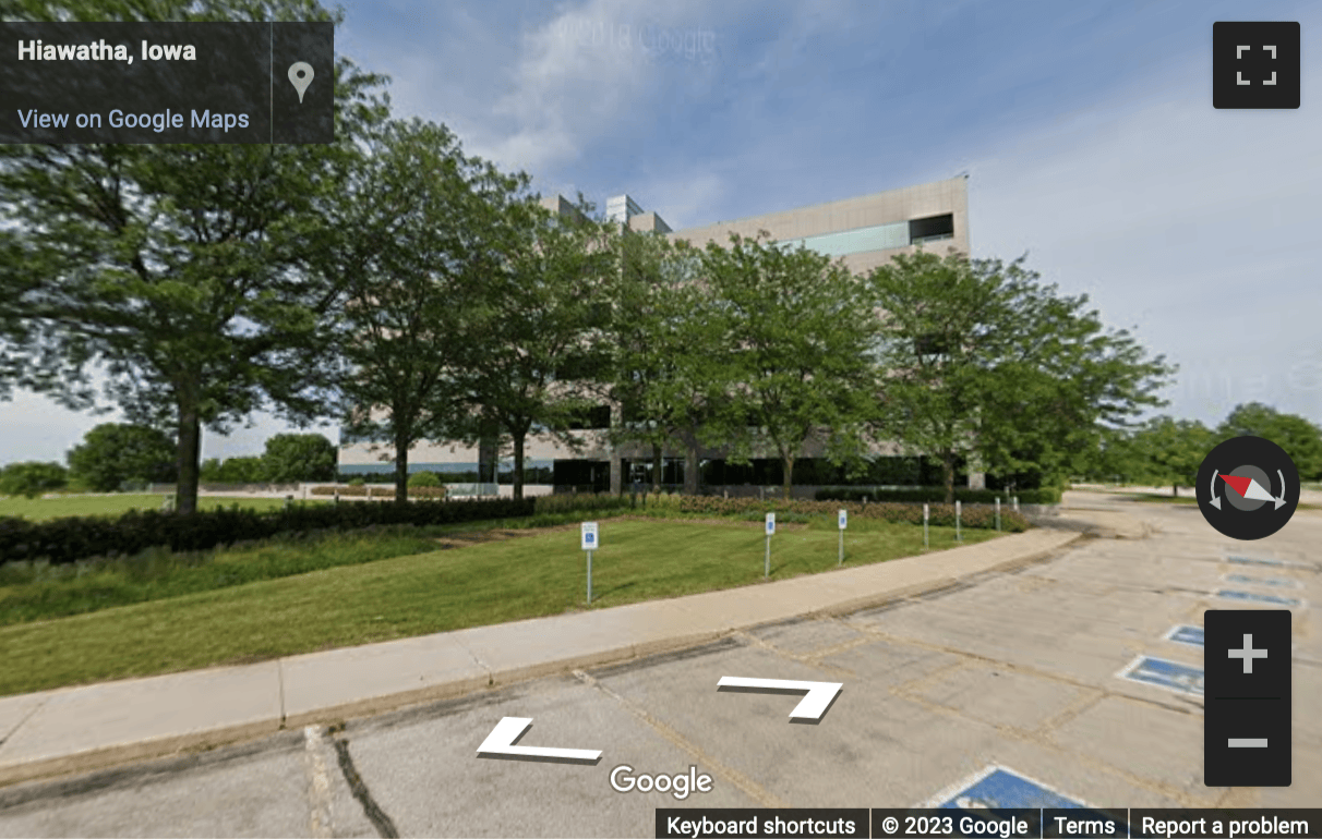 Street View image of 4425 North River Boulevard North East, Cedar Rapids, Iowa