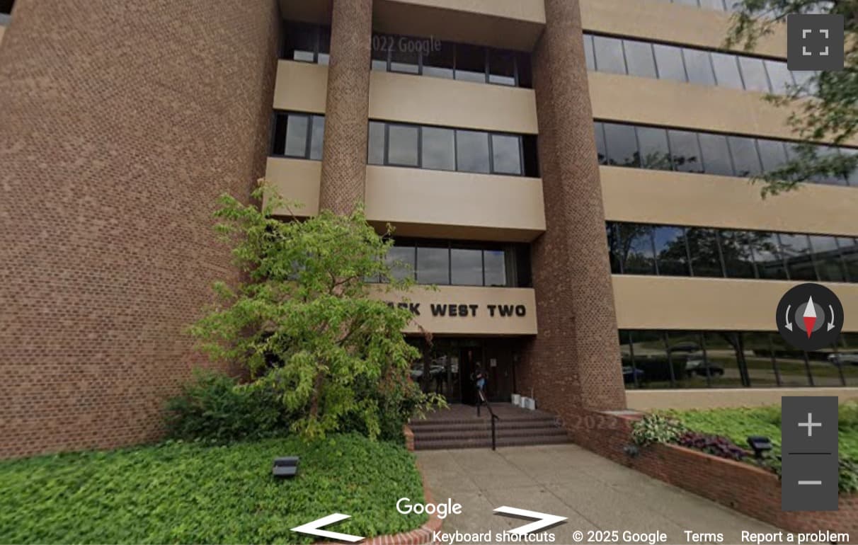 Street View image of 2000 Cliff Mine Rd, 3rd Floor, Pittsburgh, Pennsylvania