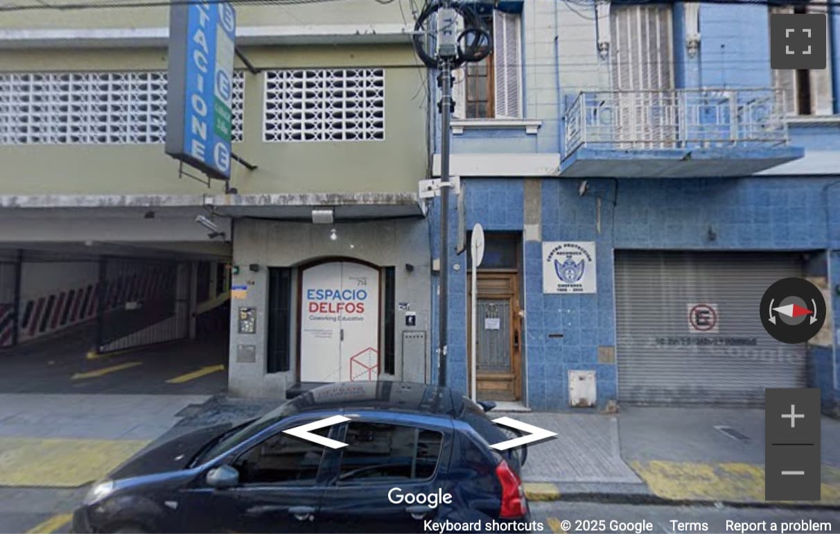 Street View image of Azcuenaga 714, Buenos Aires